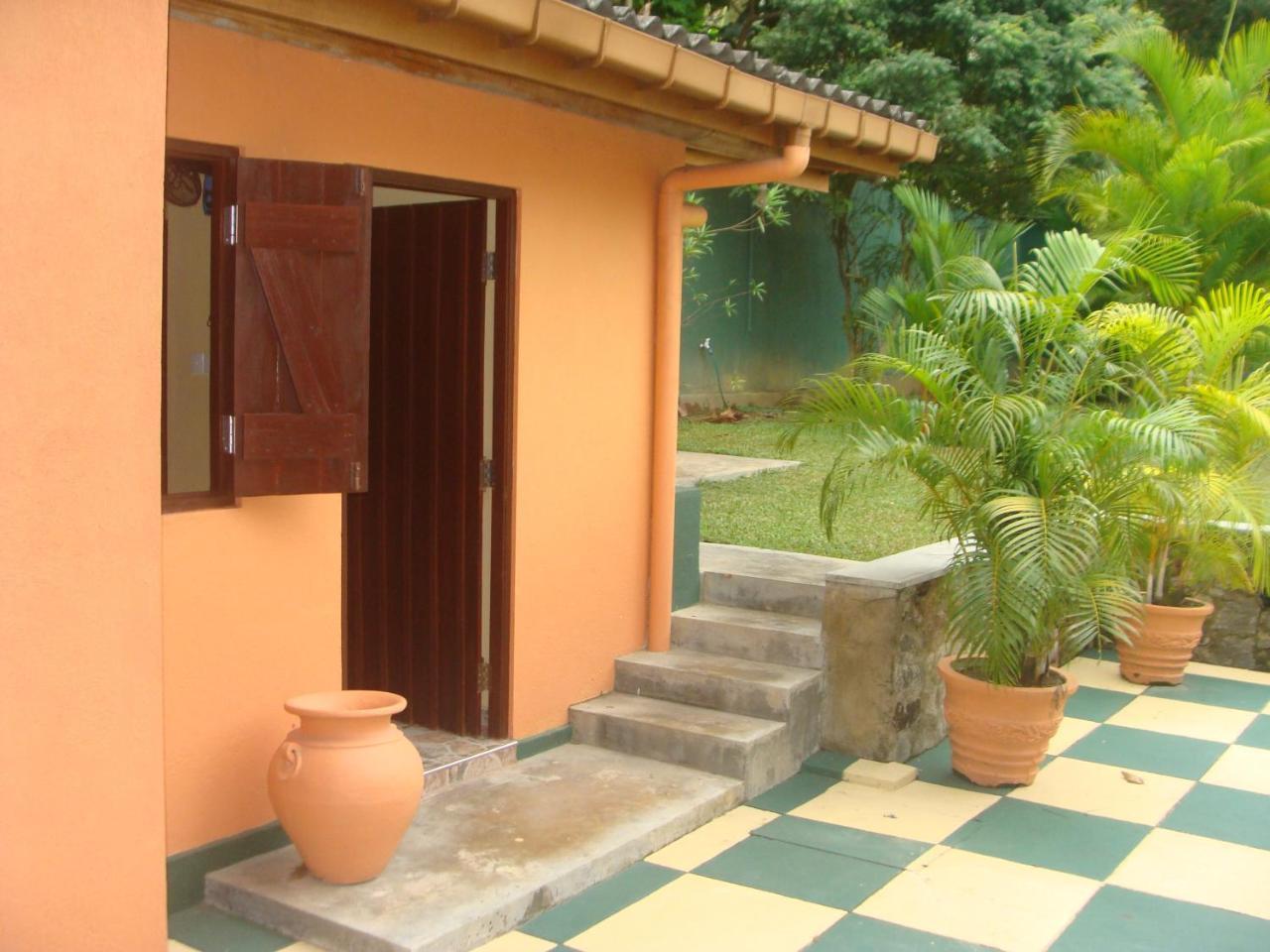 Jacks Bed And Breakfast Talpe Exterior foto